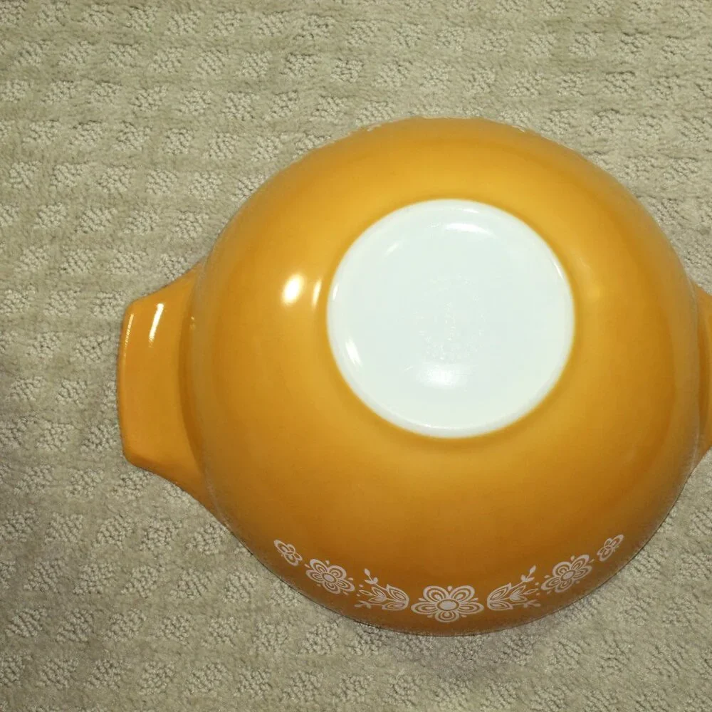 VTG Pyrex Butterfly Gold Cinderella Nesting Mixing Bowls Complete Set of 4 – USA